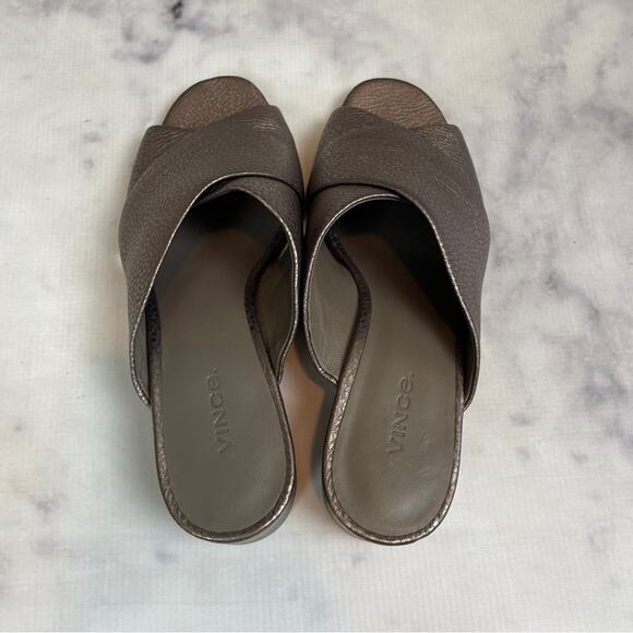 Vince Karsen Metallic Pebbled Leather Slide Sandals - Picture 6 of 12